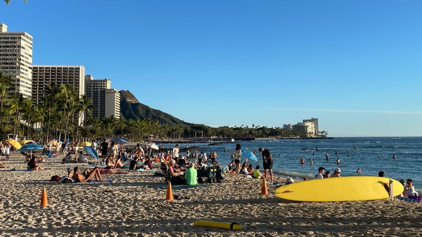 9月のハワイ旅行者数はコロナ前水準に依然近づく